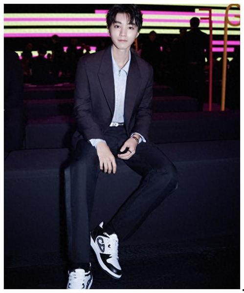 白鹿张凌赫最新动态爆料 第3张 白鹿张凌赫最新动态爆料 第3张